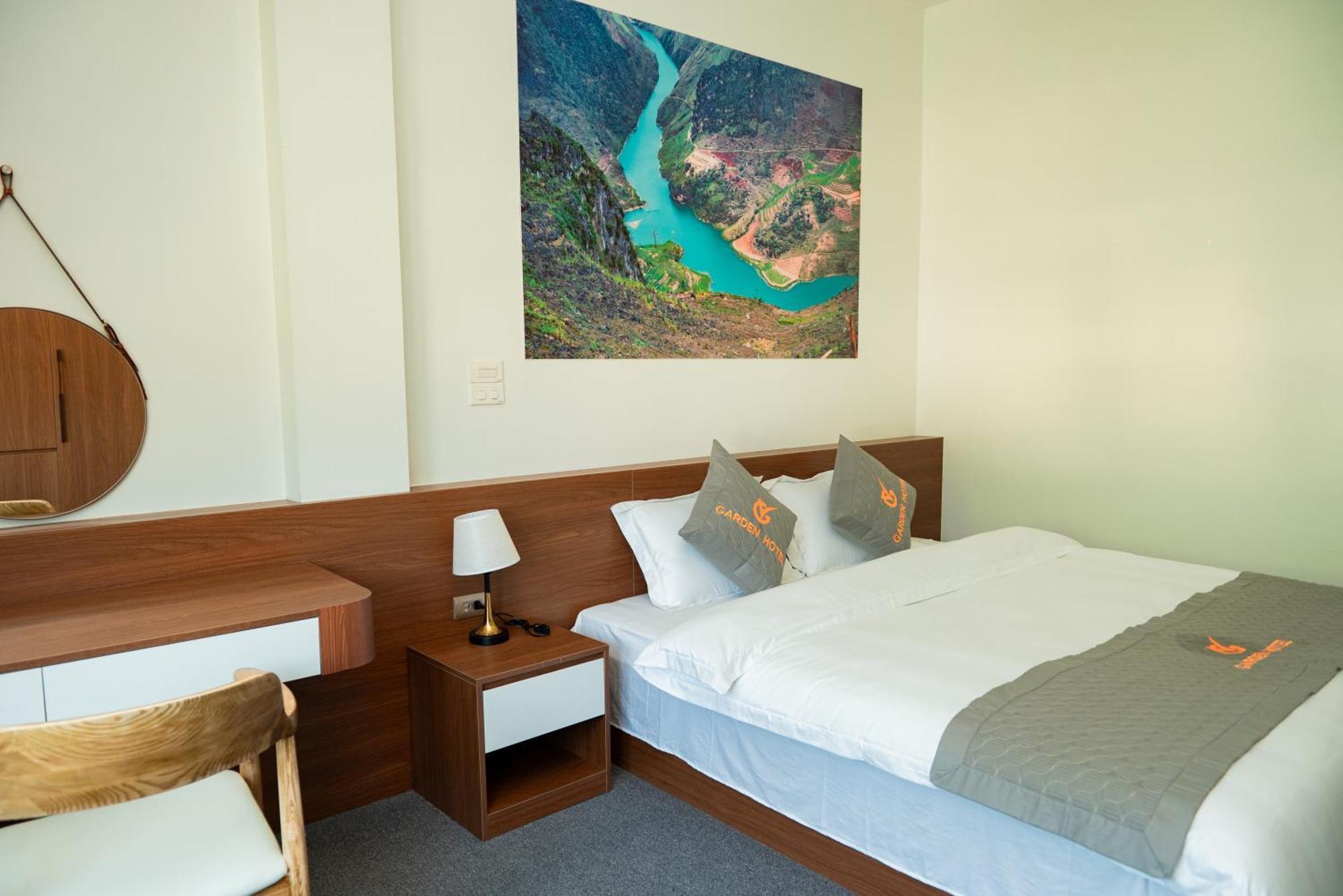 Garden Hotel II Ha Giang Buitenkant foto