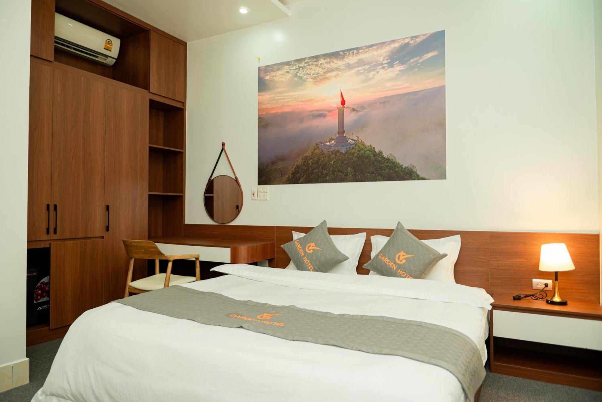 Garden Hotel II Ha Giang Buitenkant foto