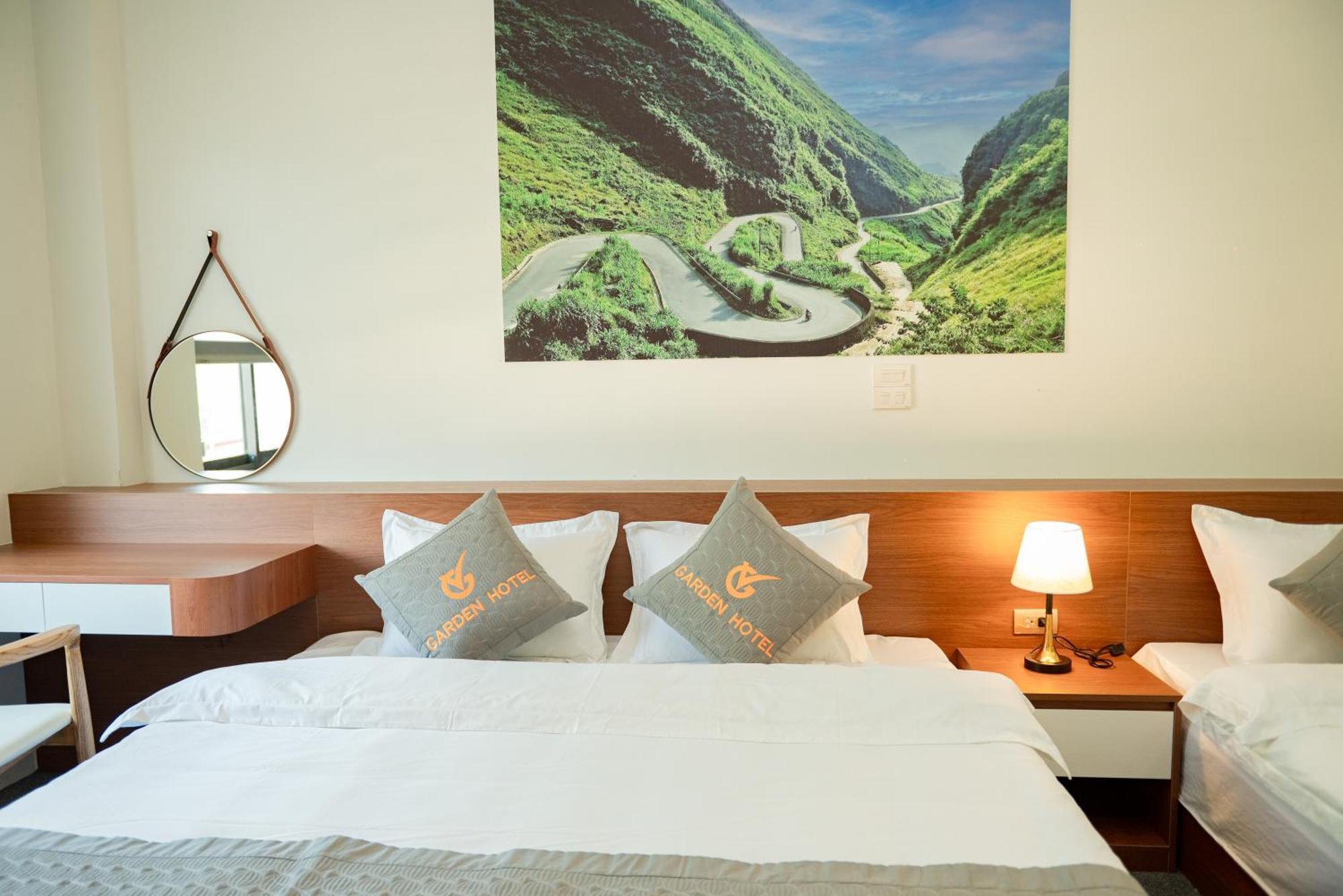 Garden Hotel II Ha Giang Buitenkant foto