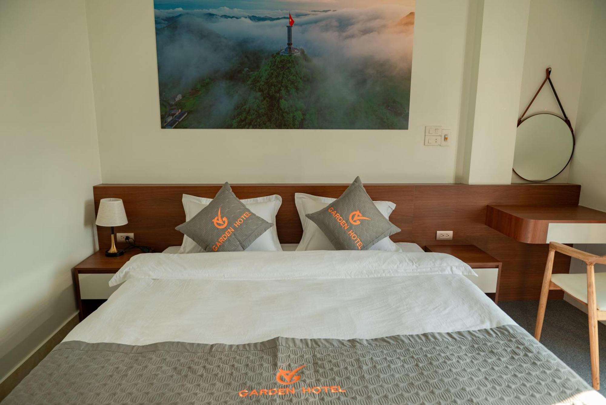 Garden Hotel II Ha Giang Buitenkant foto