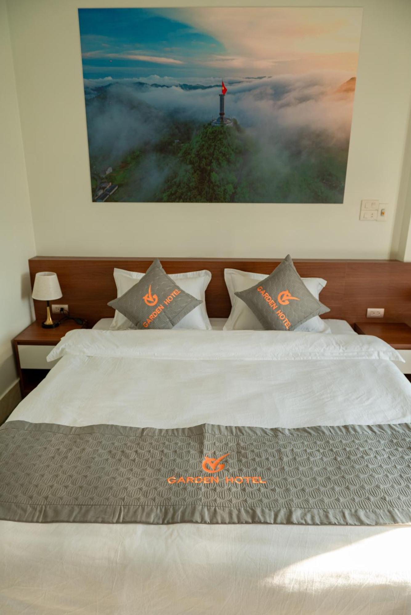 Garden Hotel II Ha Giang Buitenkant foto